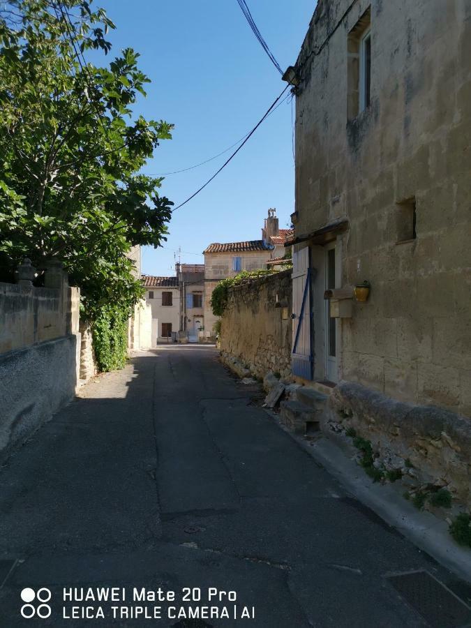 Charmante Maison En Provence Fontvieille Esterno foto